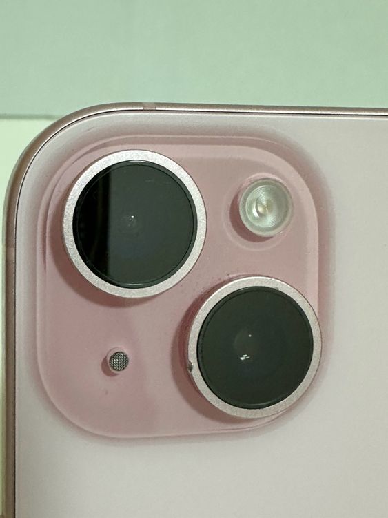 ���Хåƥ꡼83% SIM�ե꡼ iPhone15 256GB �ԥ�