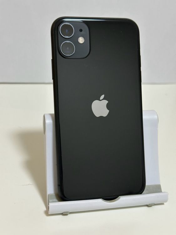 ���Хåƥ꡼86% SIM�ե꡼ iPhone11 128GB �֥�å�