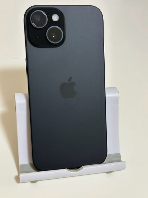 ���Хåƥ꡼86% SIM�ե꡼ iPhone15 128GB �֥�å�