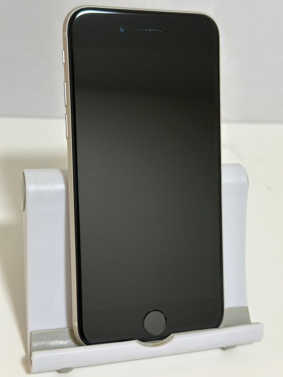 ��SIM�ե꡼ iPhoneSE ��3���� 128GB �������饤��