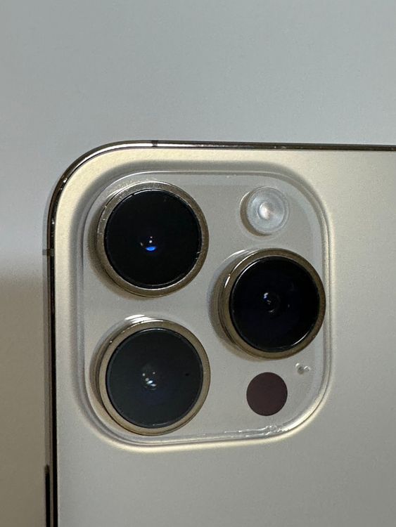���Хåƥ꡼100% SIM�ե꡼ iPhone14Pro 128GB �������