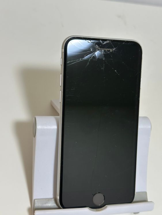 ��SIM�ե꡼ iPhoneSE ��2���� 128GB �ۥ磻��