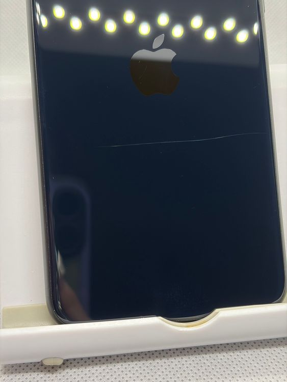 ���Хåƥ꡼89% SIM�ե꡼ iPhoneSE ��3���� 64GB �ߥåɥʥ���
