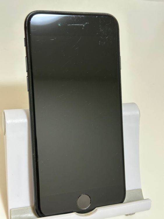 ��SIM�ե꡼ iPhoneSE ��2���� 64GB �֥�å�