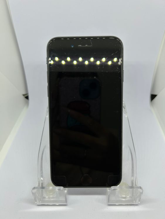 ��SIM�ե꡼ iPhoneSE��2����  128GB �֥�å�