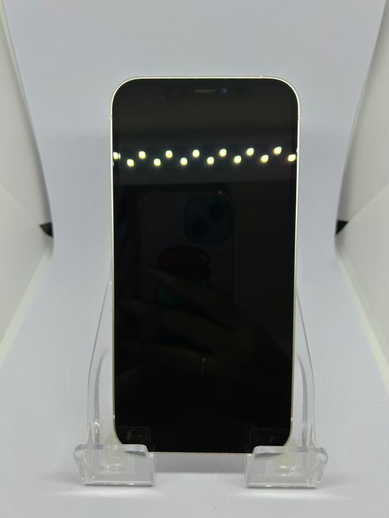 ��SIM�ե꡼ iPhone12  64GB �ۥ磻�� �Хåƥ꡼73%