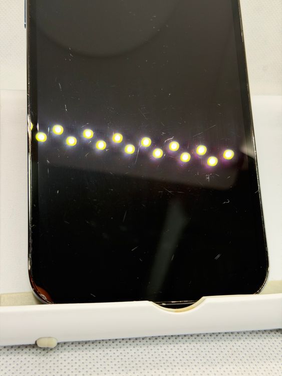 ���Хåƥ꡼100% SIM�ե꡼ iPhone12Pro 128GB �֥롼