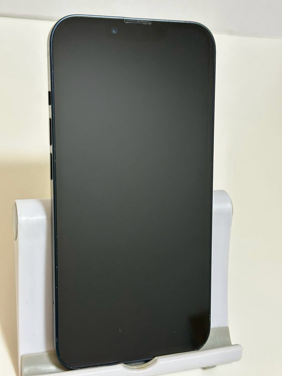 ���Хåƥ꡼86% SIM�ե꡼ iPhone13 128GB �ߥåɥʥ���