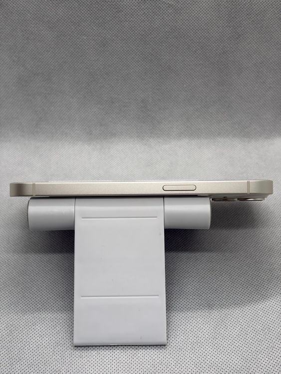 ������Ʊ�� SIM�ե꡼ iPhone14 128GB �������饤�� �Хåƥ꡼86%