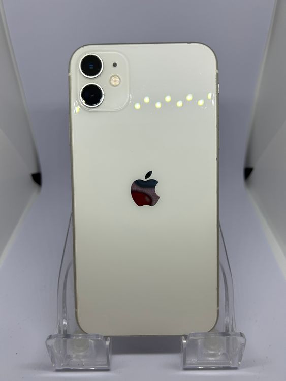 ��SIM�ե꡼ iPhone11  64GB �ۥ磻�� �Хåƥ꡼74%