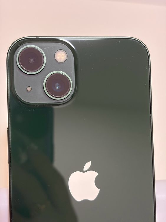 ���Хåƥ꡼84% SIM�ե꡼ iPhone13 128GB ���꡼��