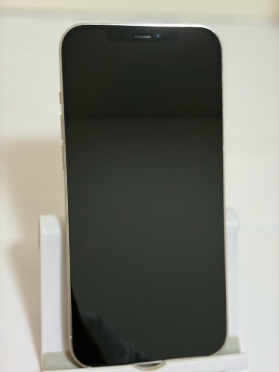 ���Хåƥ꡼82% SIM�ե꡼ iPhone12ProMax 128GB ����С�