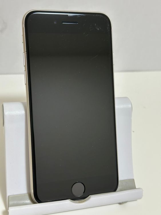 ���Хåƥ꡼100% SIM�ե꡼ iPhoneSE ��3���� 64GB �������饤��