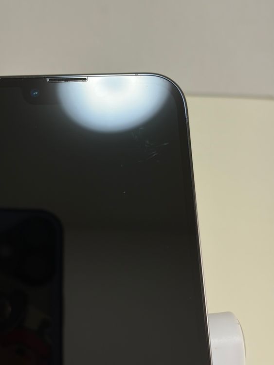 ���Хåƥ꡼82% SIM�ե꡼ iPhone13Pro 128GB ������֥롼