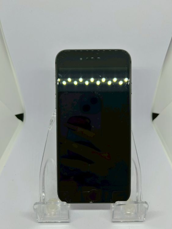 ��SIM�ե꡼ iPhone8  256GB ���ڡ������쥤 �Хåƥ꡼82%