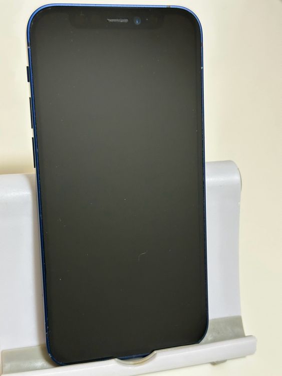 ���Хåƥ꡼83% SIM�ե꡼ iPhone12mini 64GB �֥롼