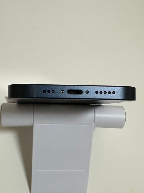 ��̤������ SIM�ե꡼ iPhone13 128GB �ߥåɥʥ���