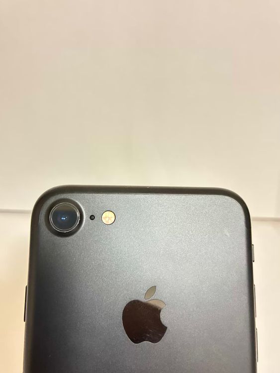 ���Хåƥ꡼80% iPhone7 32GB �֥�å�   ����̵��