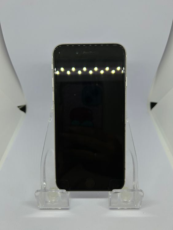 ��SIM�ե꡼ iPhoneSE��3����  128GB �������饤�� �Хåƥ꡼78%