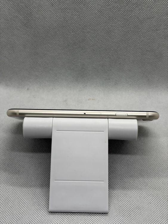 ���ϥԥͥ��ͥå� SIM�ե꡼ iPhoneSE ��3���� 64GB �������饤��