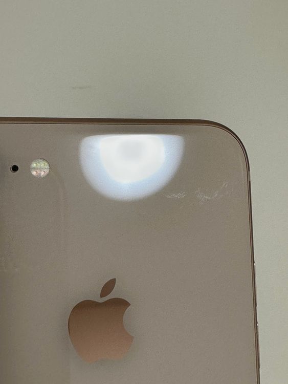 ���Хåƥ꡼88% SIM�ե꡼ iPhone8 64GB �������