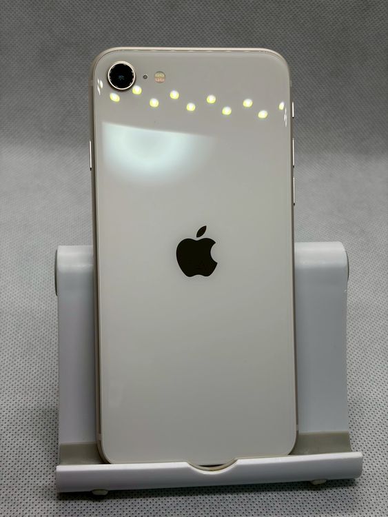 ������ SIM�ե꡼ iPhoneSE ��3���� 64GB �������饤�� �Хåƥ꡼81%
