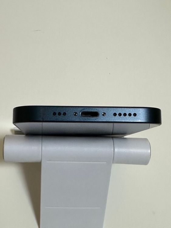 ������ SIM�ե꡼ iPhone13 128GB �ߥåɥʥ���