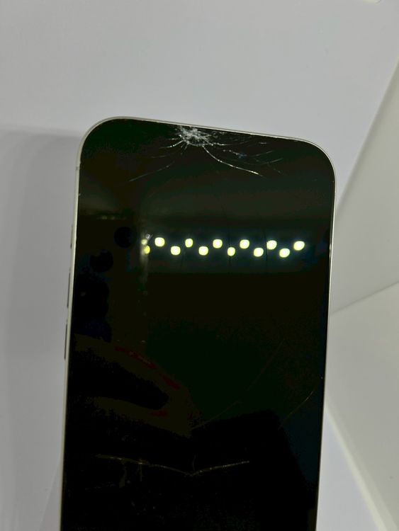 ��SIM�ե꡼ iPhone16ProMax  256GB �ۥ磻�ȥ����˥��� �Хåƥ꡼100%