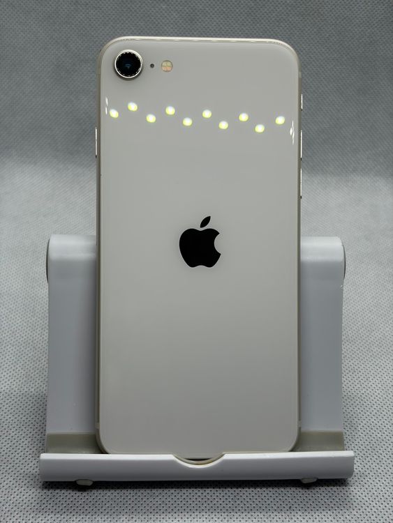 ��SIM�ե꡼ iPhoneSE ��3���� 64GB �������饤�� �Хåƥ꡼80%