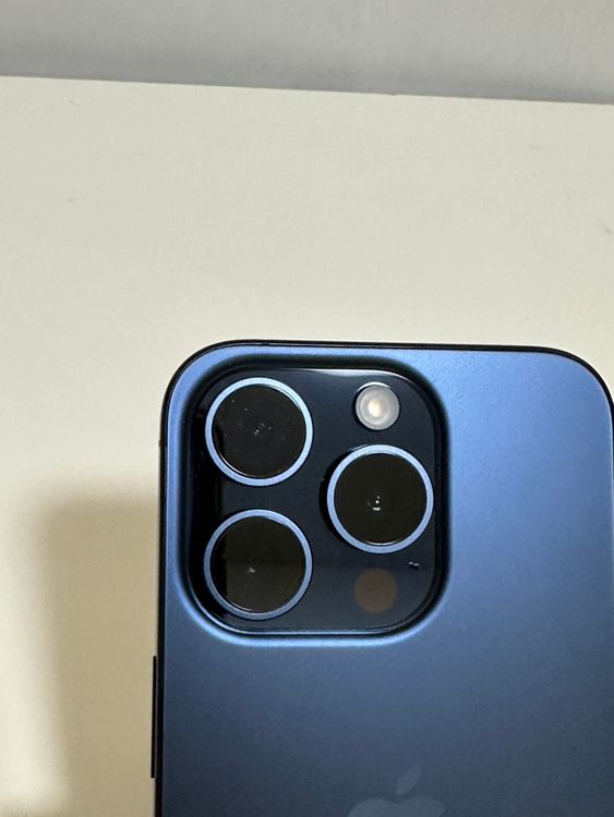 ��̤������ SIM�ե꡼ iPhone15Pro 256GB �֥롼�����˥���