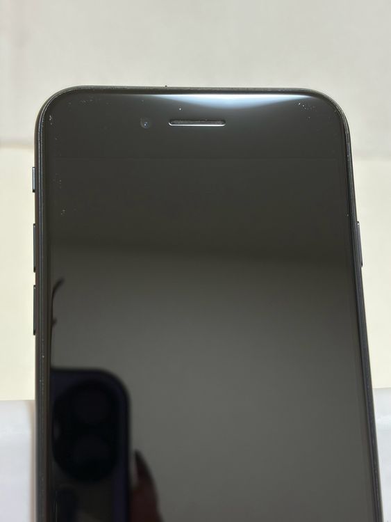 ��SIM�ե꡼ iPhoneSE ��3���� 128GB �ߥåɥʥ���