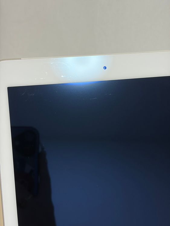 ��iPad Air 2 16GB ����С� au