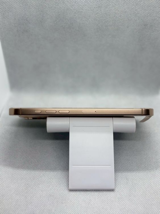 ��̤������ SIM�ե꡼ iPhone16ProMax 256GB �ǥ����ȥ����˥���