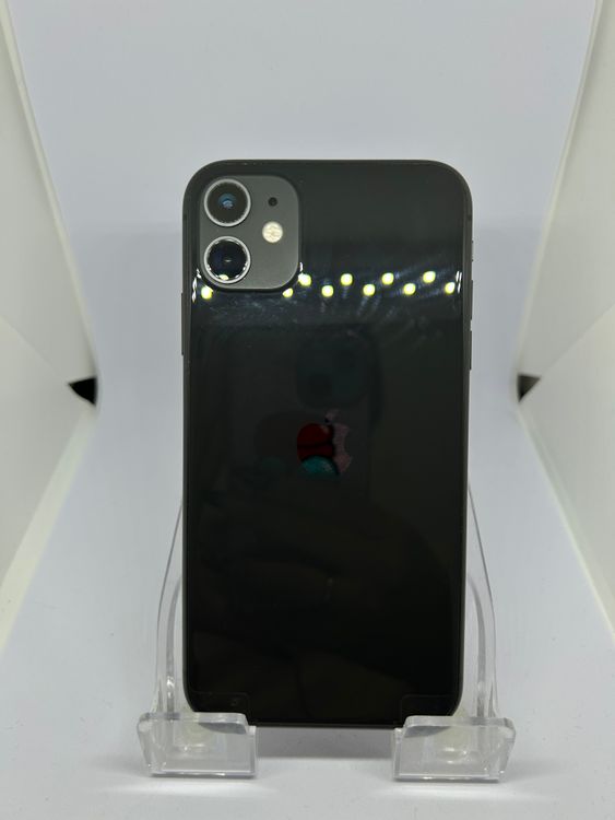 ��SIM�ե꡼ iPhone11  128GB �֥�å�