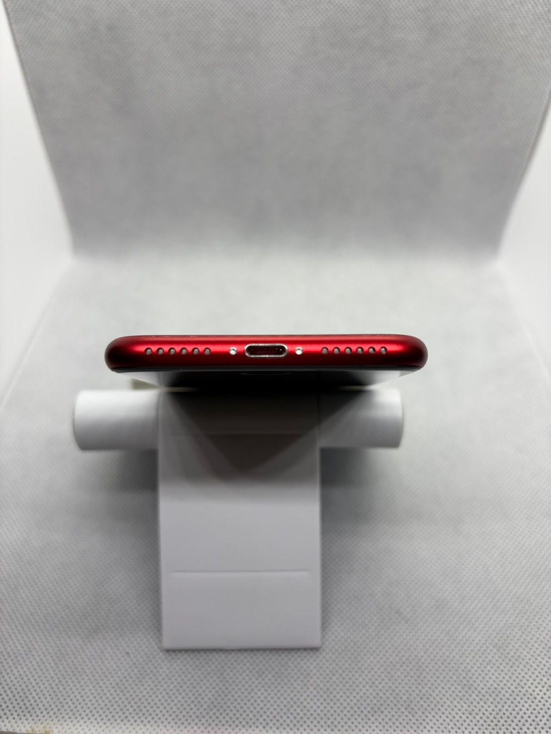 ムスビー｜○新品同様 SIMフリー iPhoneSE 第3世代 64GB レッド