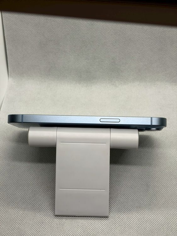 ������Ʊ�� SIM�ե꡼ iPhone14 128GB �֥롼