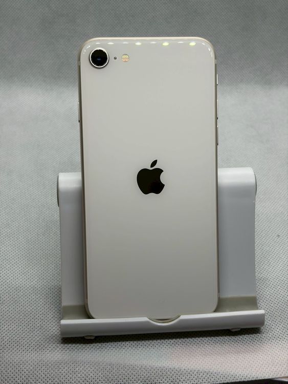 ���Хåƥ꡼82% SIM�ե꡼ iPhoneSE ��3���� 64GB �������饤��
