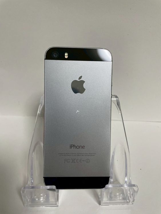 Apple - iPhone5s docomo 64GB 本体のみ ドコモ グレイ ムスビー｜○完全脱獄済！docomo版 iPhone 5S 64GB スペース