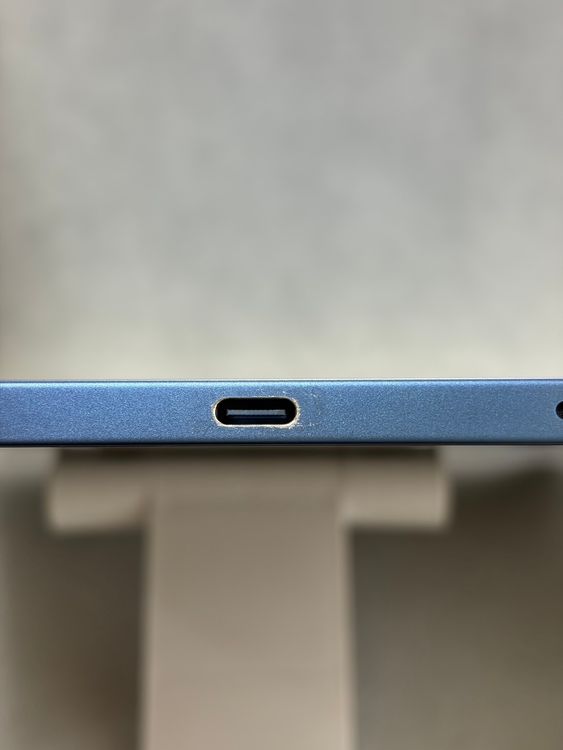 ���Хåƥ꡼90% iPad ��10���� 256GB �֥롼 Wi-Fi��ǥ�