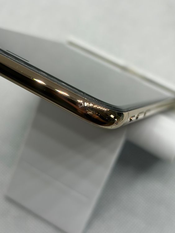 ���Хåƥ꡼87% SIM�ե꡼ iPhoneXSMax 256GB �������