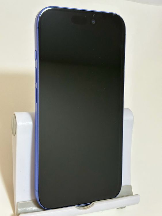���Хåƥ꡼83% SIM�ե꡼ iPhone16 256GB ����ȥ�ޥ��