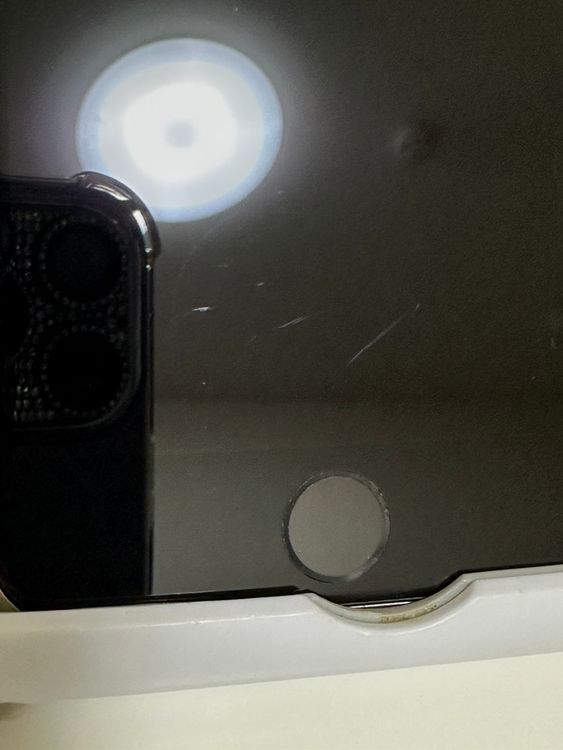 ��SIM�ե꡼ iPhoneSE ��3���� 128GB �������饤��