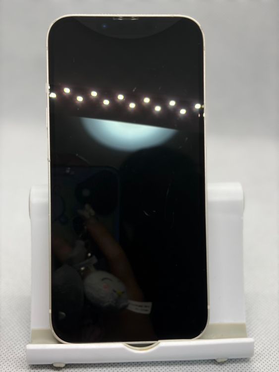 ���Хåƥ꡼90% SIM�ե꡼ iPhone13 128GB �������饤��