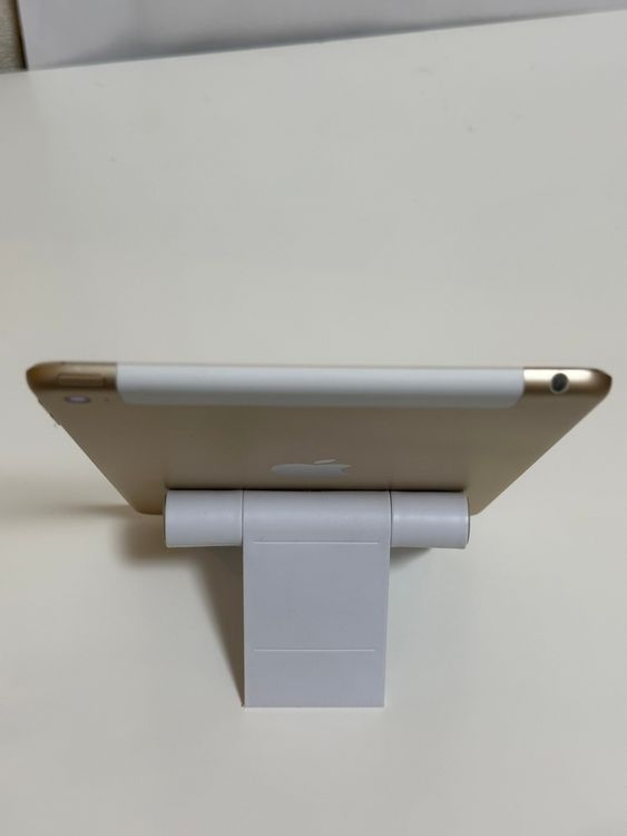 ��iPad mini 4 128GB ������� au