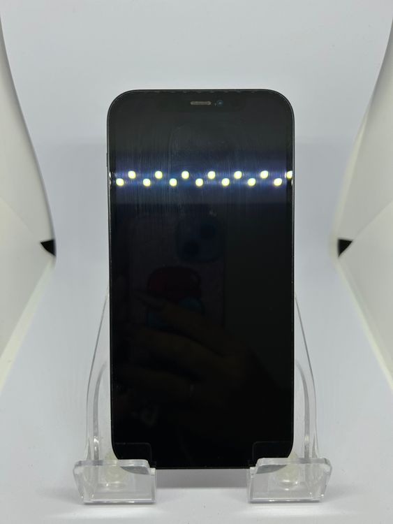 ��SIM�ե꡼ iPhone12  128GB �֥�å� �Хåƥ꡼77%
