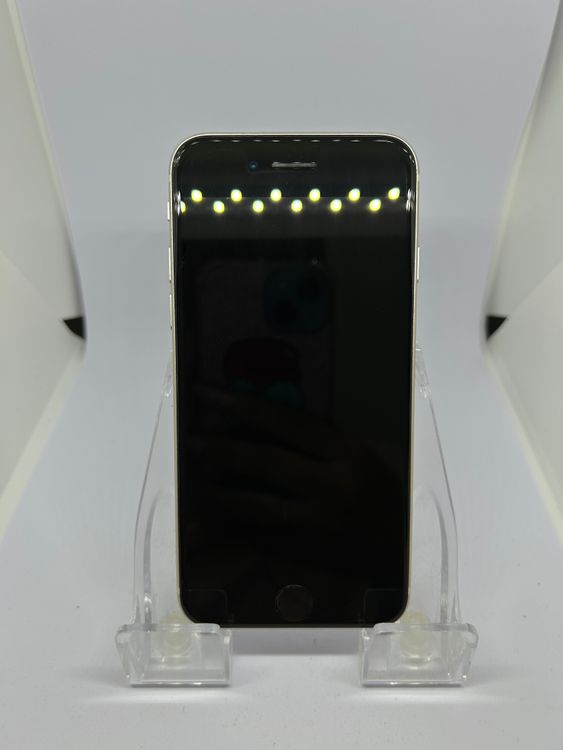 ��SIM�ե꡼ iPhoneSE��3����  128GB �������饤�� �Хåƥ꡼74%