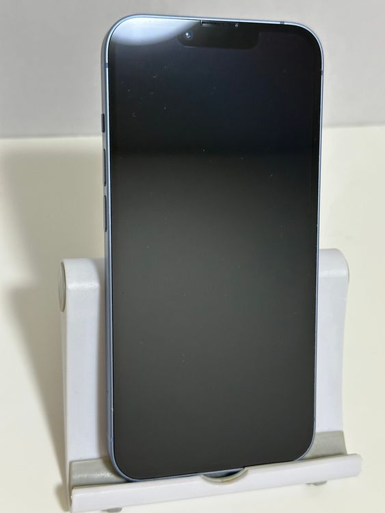 ���Хåƥ꡼85% SIM�ե꡼ iPhone14 128GB �֥롼