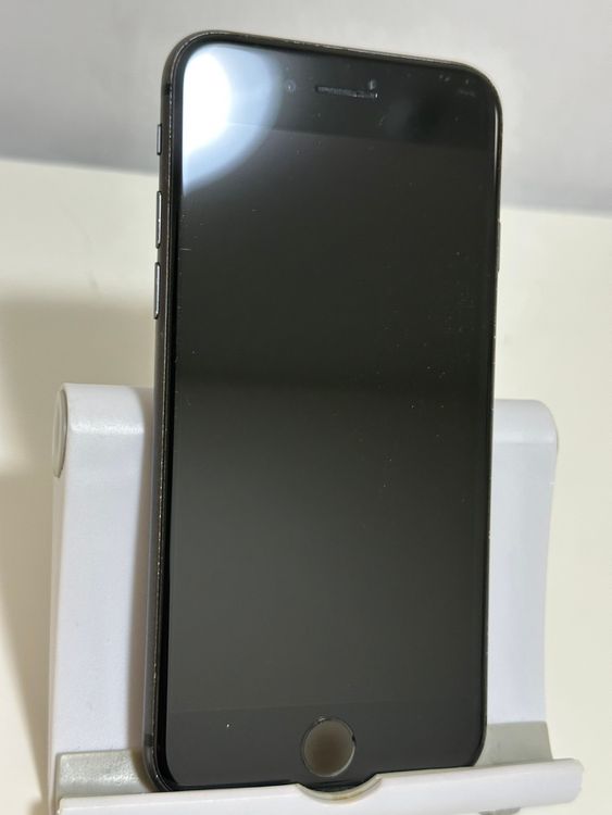 ��SIM�ե꡼ iPhone8 64GB ���ڡ������쥤