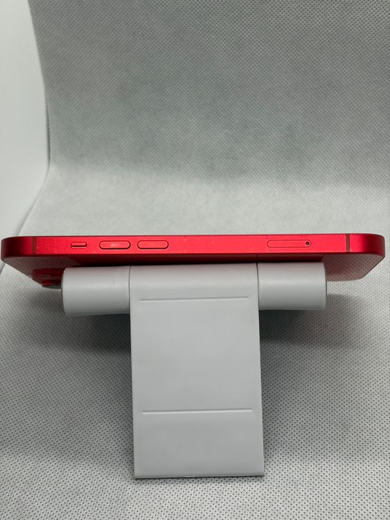 ���Хåƥ꡼82% SIM�ե꡼ iPhone14 128GB ��å�