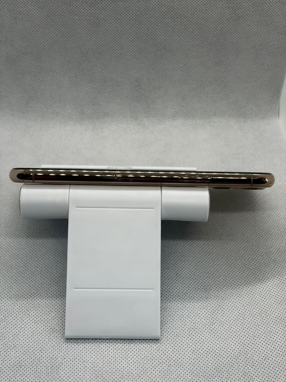 ���Хåƥ꡼89% SIM�ե꡼ iPhone11Pro 64GB �������